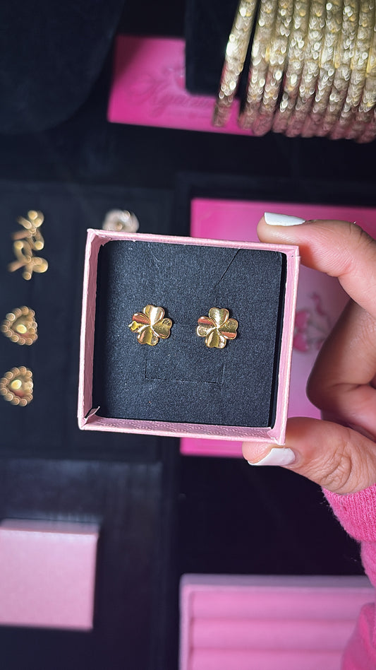 Heart clover earrings