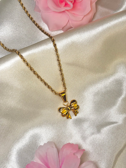 Bow necklace