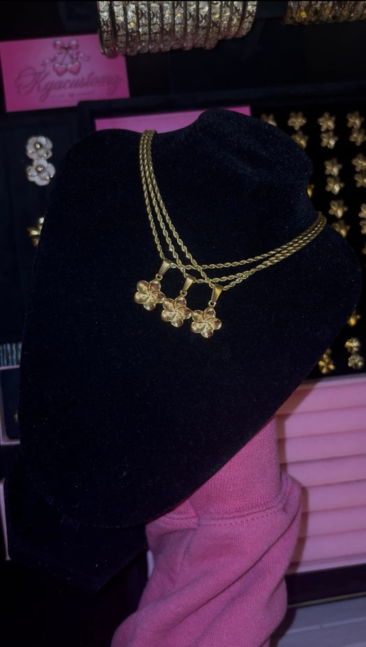 Hibiscus necklace